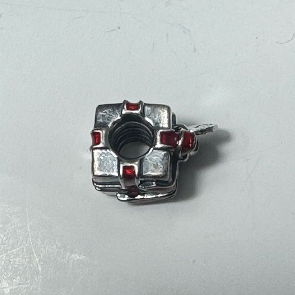 Pandora Precious Gift Present Charm Sterling Silver S925 ALE Red Enamel Gift Box - Picture 5 of 5